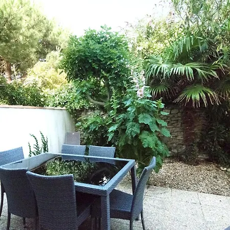 Marine Proche Du Port Avec Terrasse Apartment